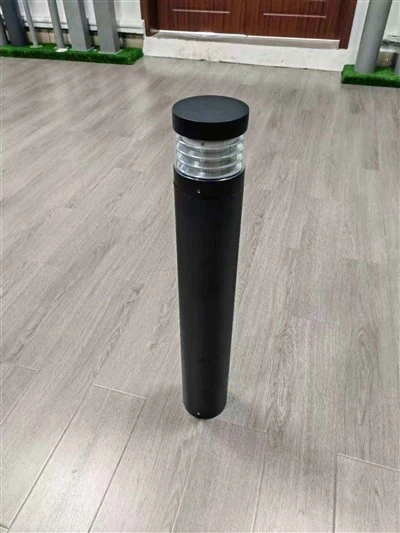 Pilons exteriors LED de la Xina Compra llum de jardí brillant LED